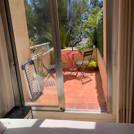 Quarto em Acomodações Particulares D Hôte Avec Clim Terrasse Et Petit Déjeuner Hauteurs De