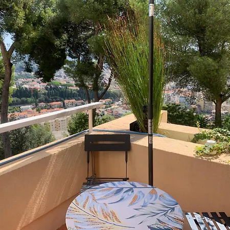 בית אירוח D Avec Clim Terrasse Et Petit Dejeuner Hauteurs De ניס